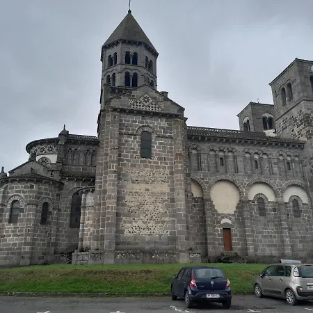 T2 Confortable - Piscine Chauffee - Super Apartament *