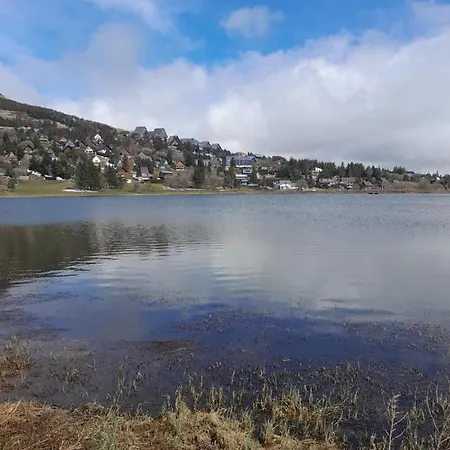T2 Confortable - Piscine Chauffee - Super